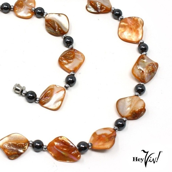 Vintage Single Strand Necklace Pink Peach Shell & Black Glass Bead 26" - Hey Viv - Picture 3 of 5